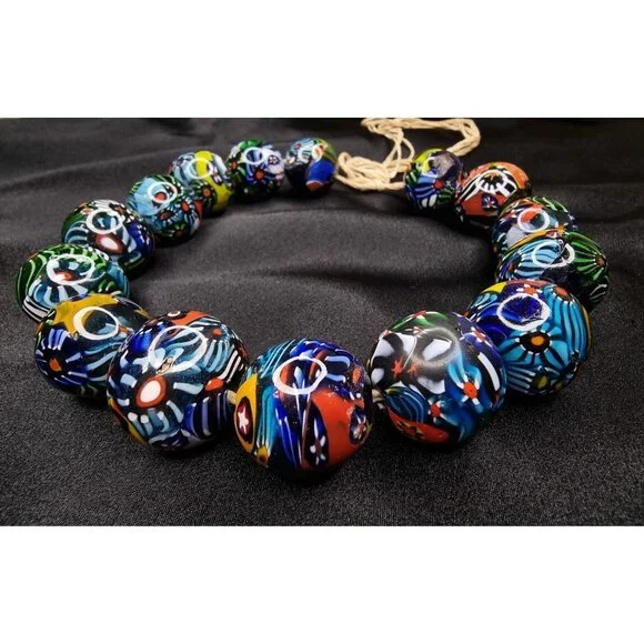 Rare Find Vintage Large Venetian Millefiori Glass Bead Choker Necklace - Picture 2 of 7